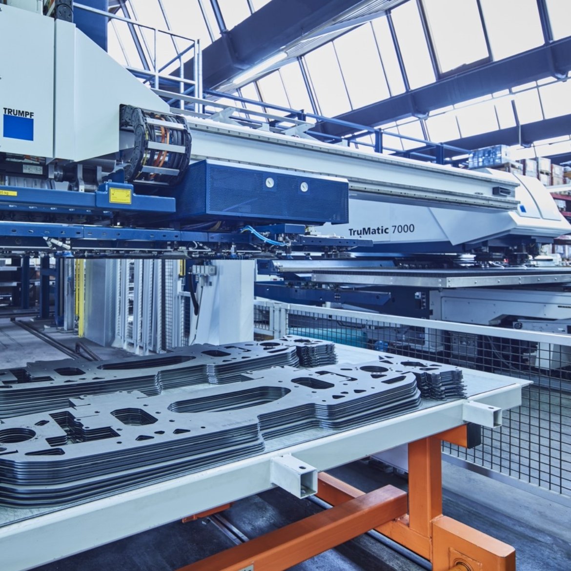 ESTECH INDUSTRIES Fischer Frech-Hoch